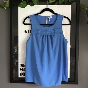 Elle blue ruffle tank 💙